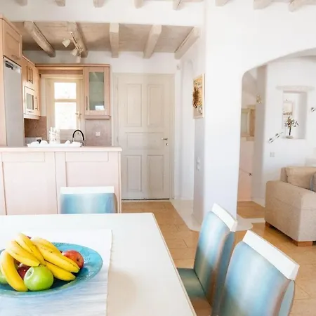 Magenta Villa *